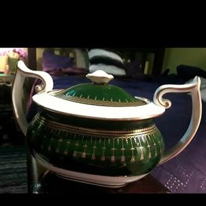 ROYAL WINSOR FINE BONE CHINA -2 pieces set